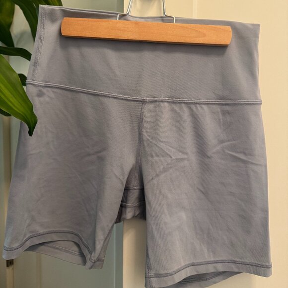 Align HR Short 6" in Blue Tinge, Size 8 - Picture 1 of 3